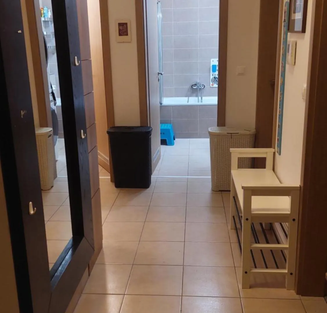 Daire Family, Party Apartament Prag